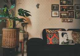 living room texture painting design idea